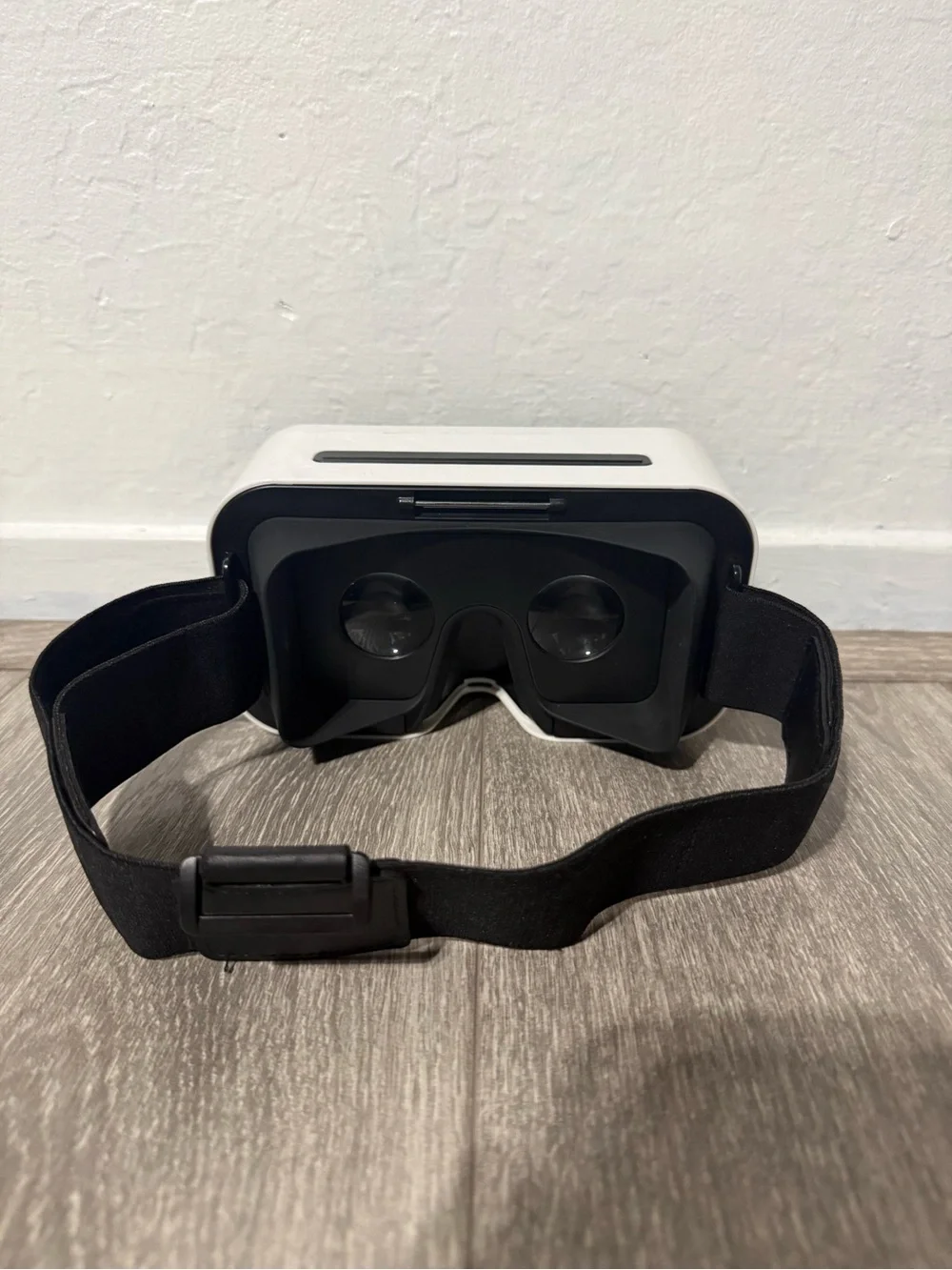Sharper Image Black and White VR Headset Accessory
